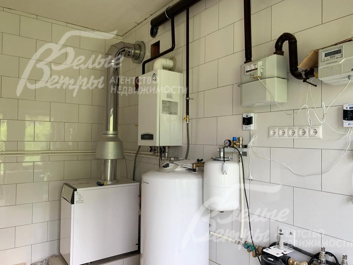 Установлены 2 котла и бойлер фирмы Ariston