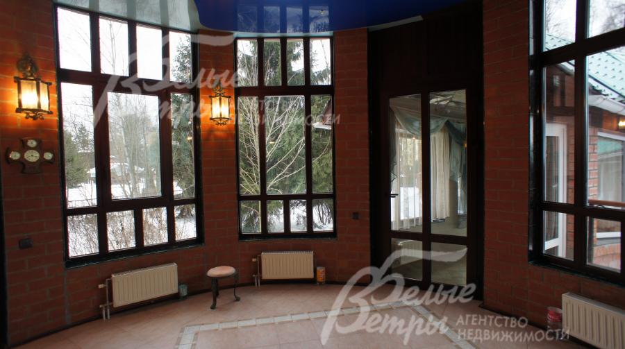 Теплая террсас а с выходом к бассейну