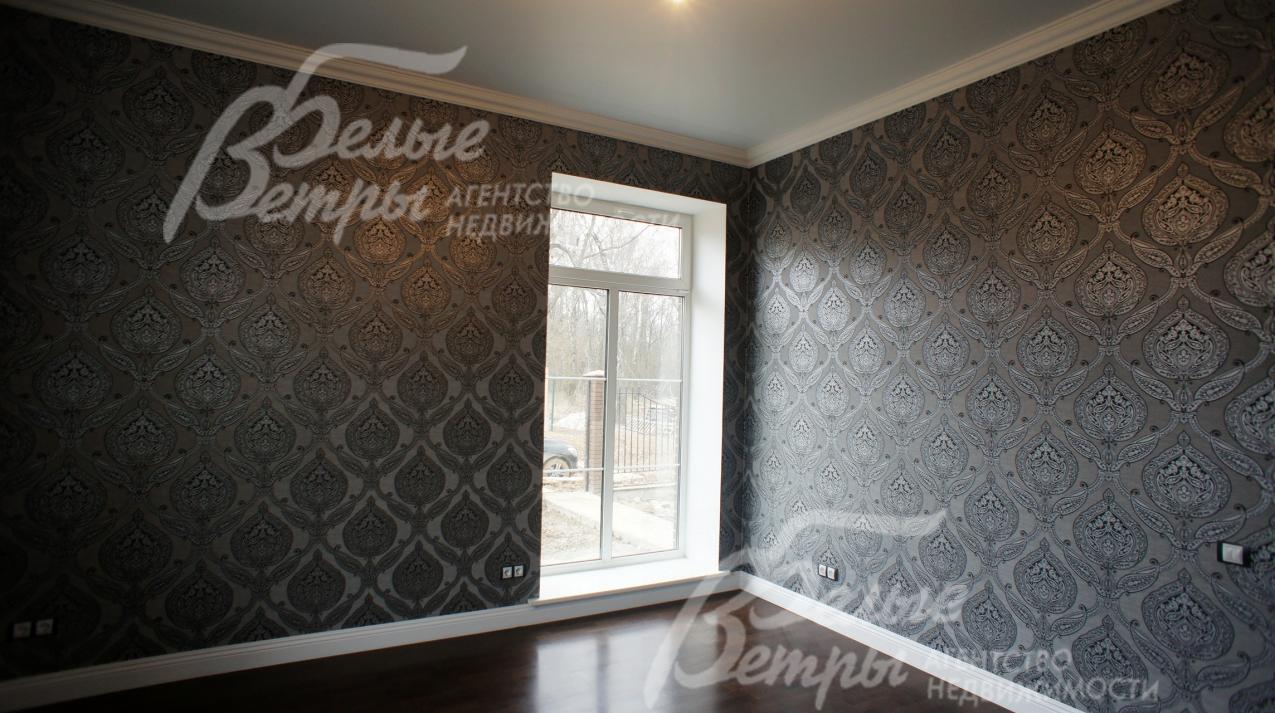 Кабинет/спальня на первом этаже