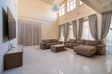 Дом в аренду, 700 кв.м