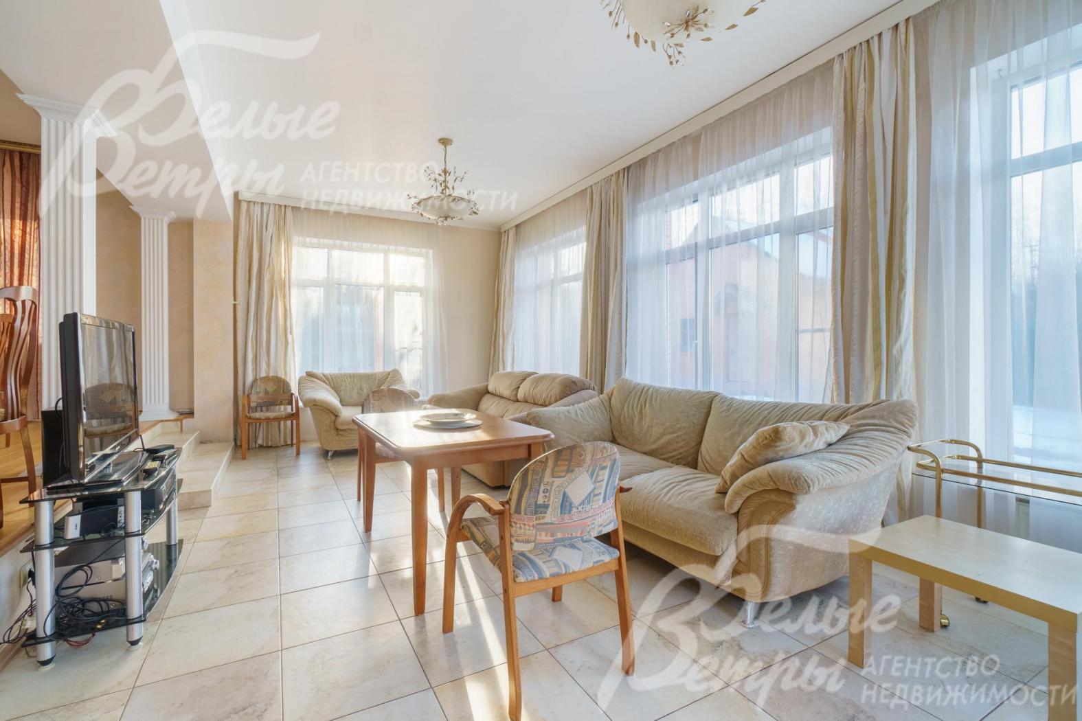 Большая площадь остекления