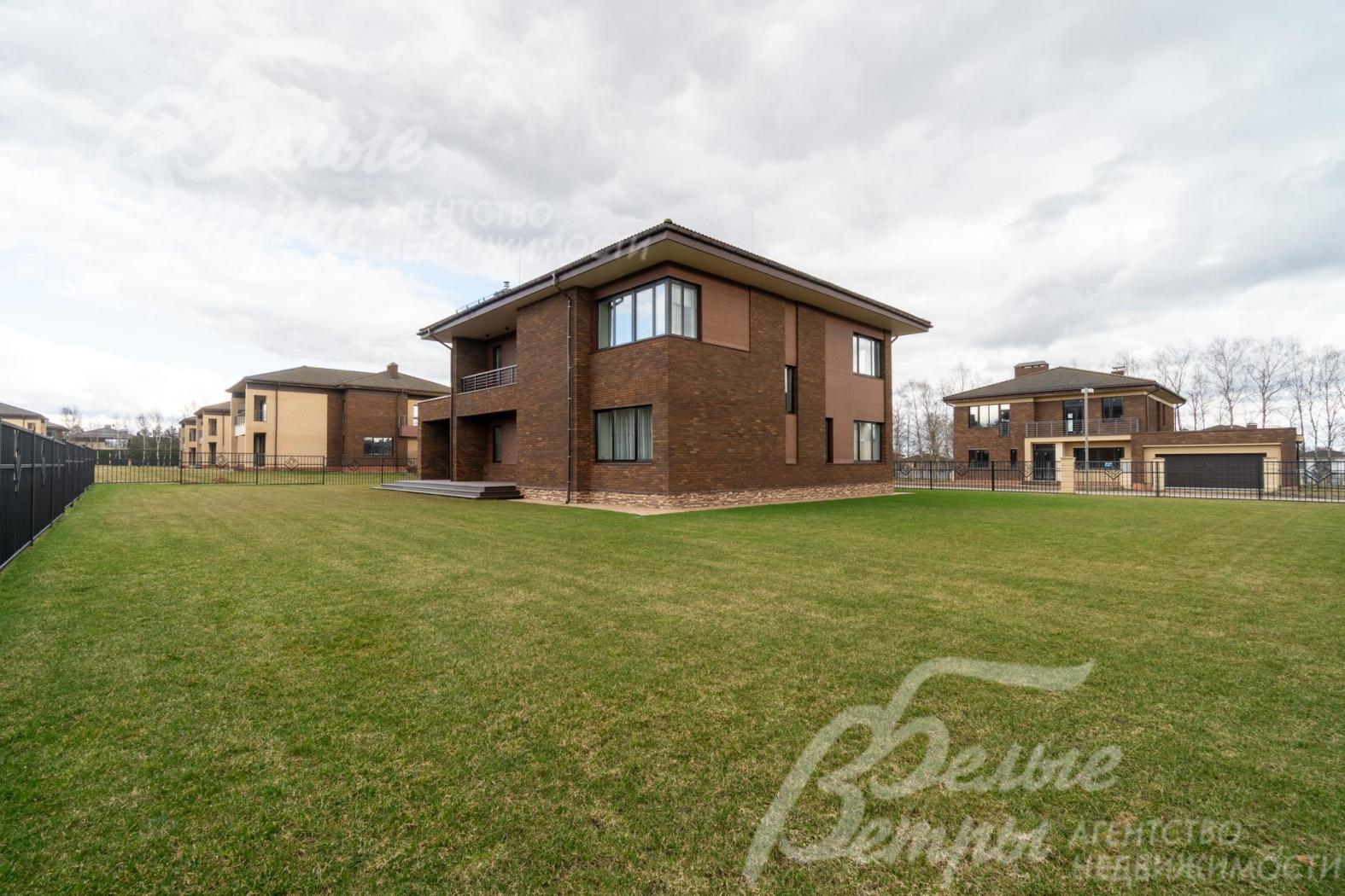 Ровный участок 12 соток с газоном