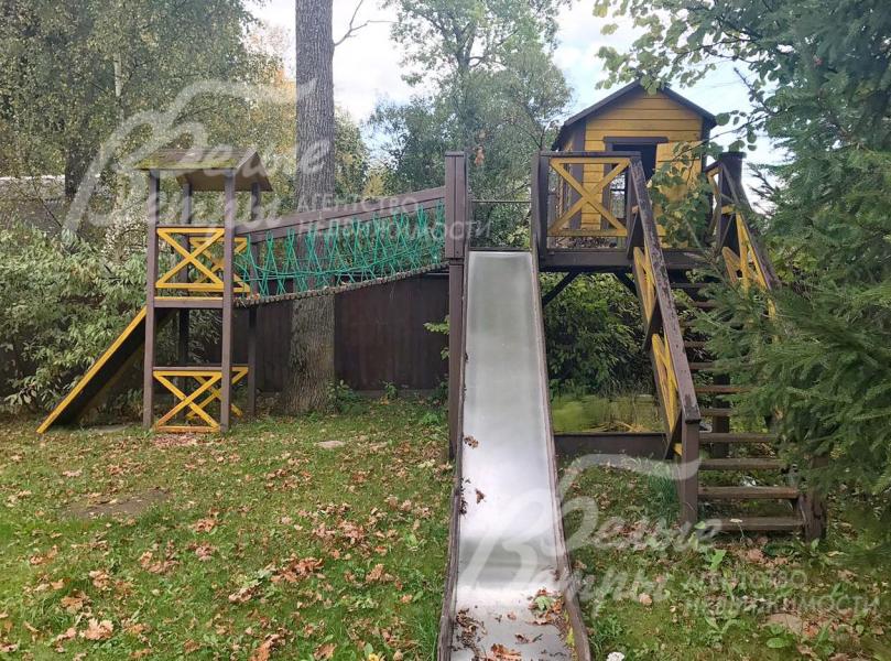 Детская площадка на участке