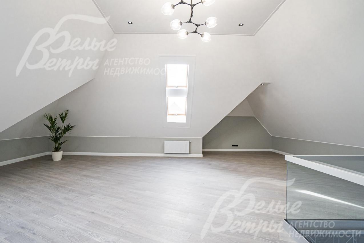 Лофт-студия 60 кв.м на мансарде