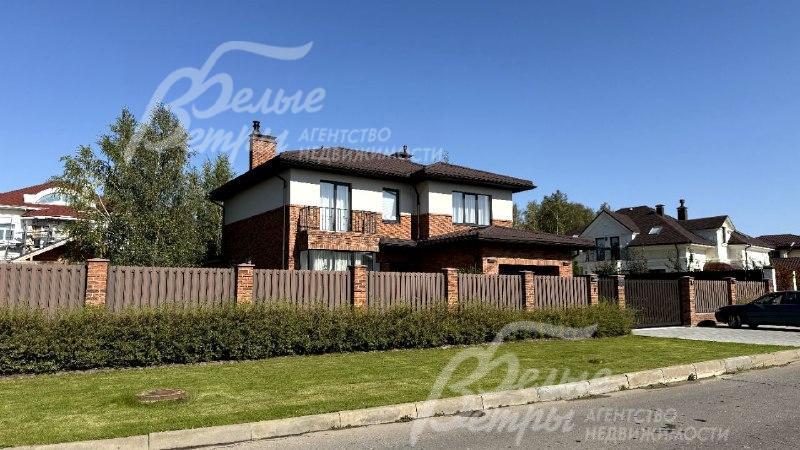 Дома в коттеджном поселке Цветочный 