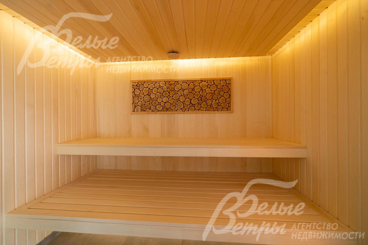 В сауне - вставки из гималайской соли