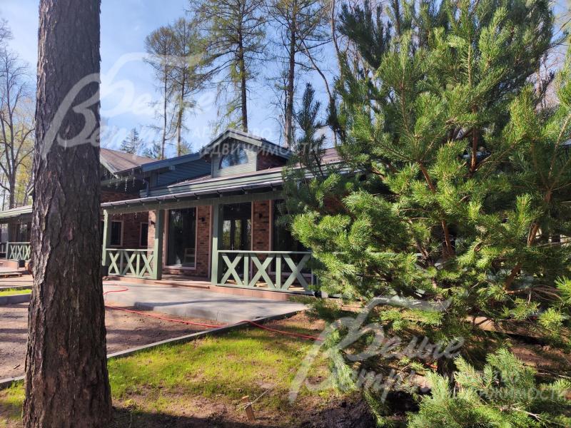 КПП и кафе пекарня в поселке Бородино Вилладж