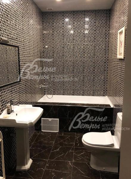 Санузел с ванной на 2 этаже