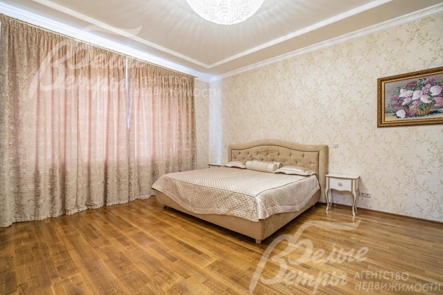 Главная спальня 26 кв.м со своим санузлом и гардеробной