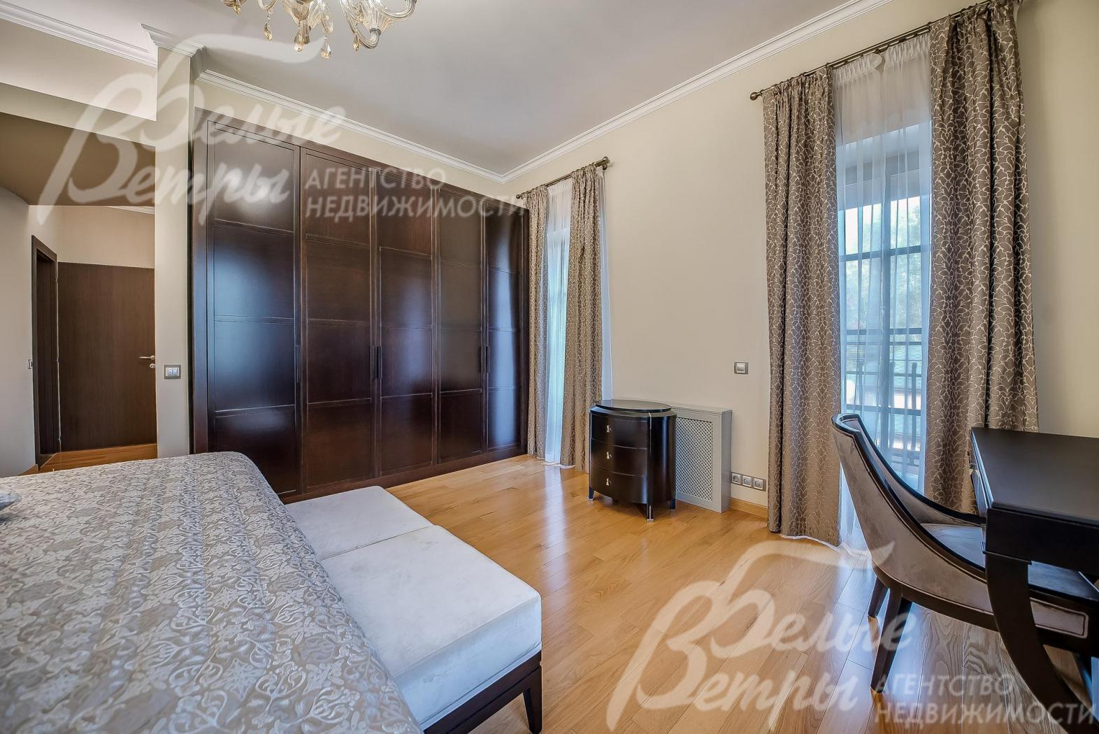 Во всех спальнях есть шкаф