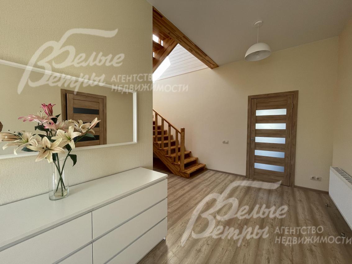 Холл 1-го этажа