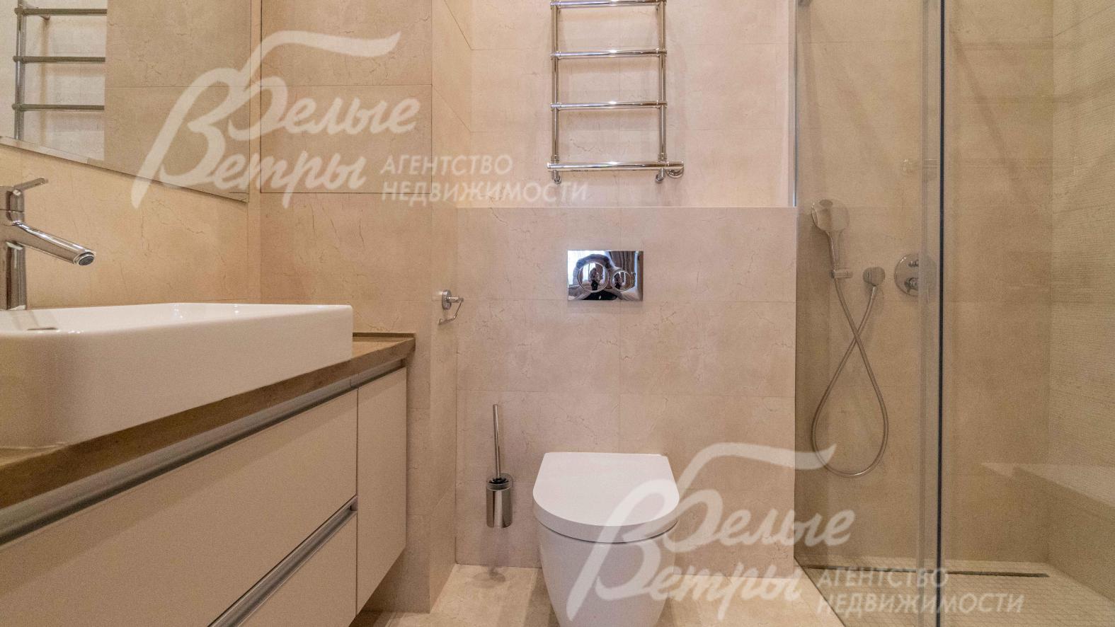 В санузлах плитка элитных итальянских марок