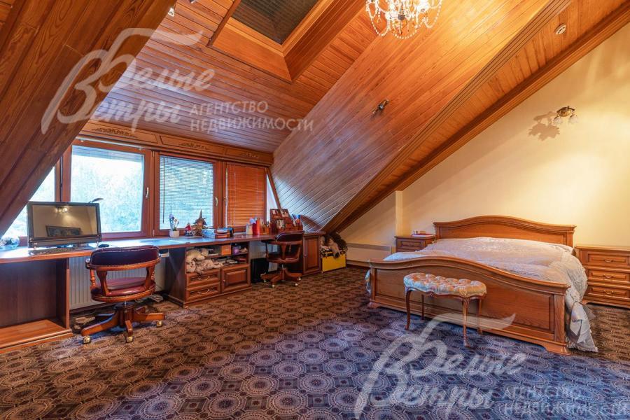 Главная спальня 28 кв.м с санузлом 13 кв.м и гардеробной