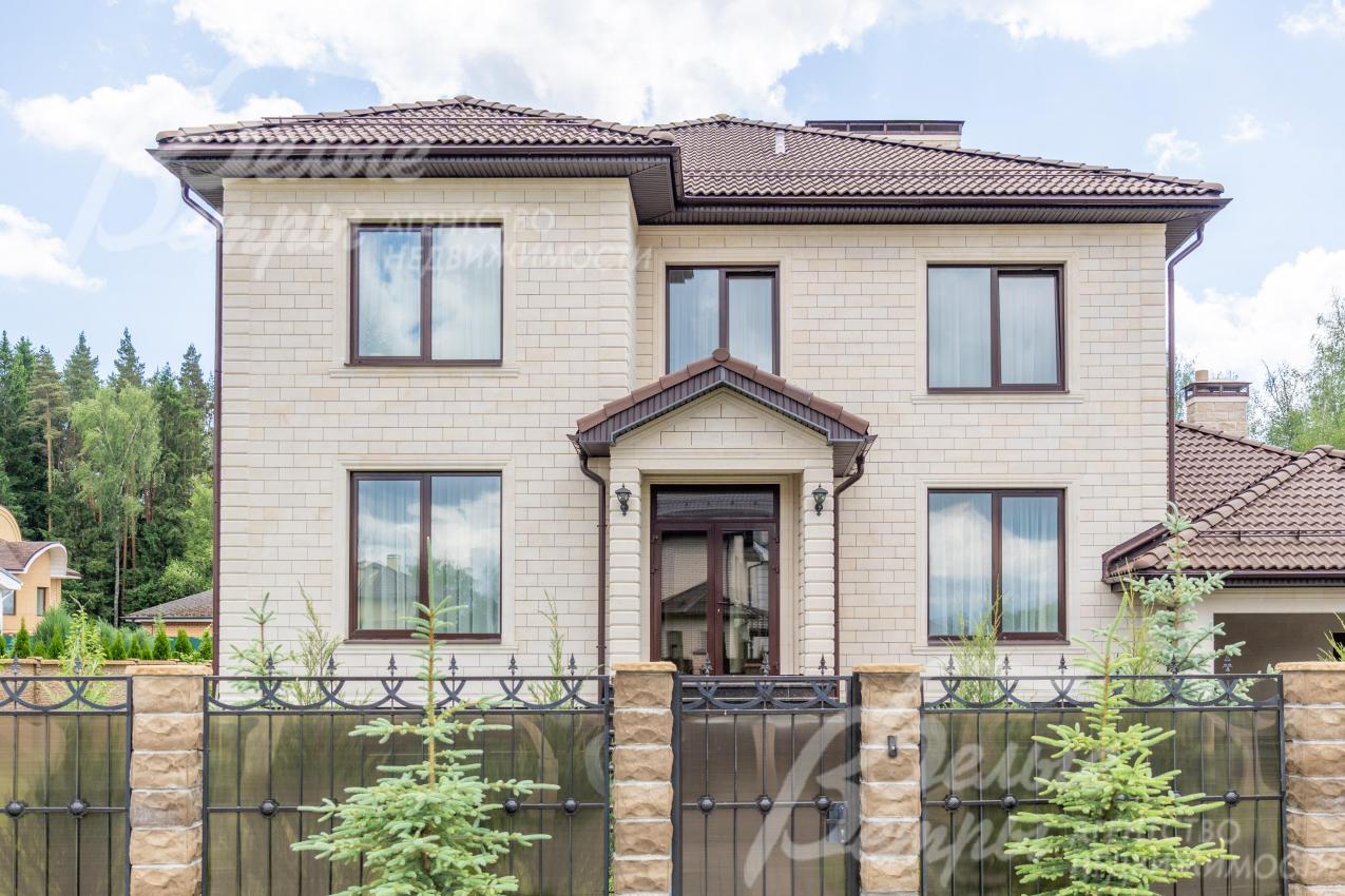 Облицовка стен: дагестанский камень, облицовка цоколя и ступеней террас - черный гранит